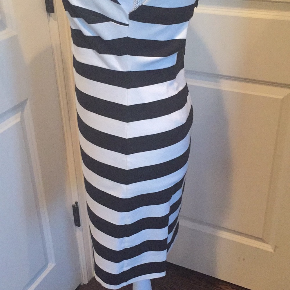 Alice and Olivia Dress!  Worn once!  S P - Picture 5 of 6